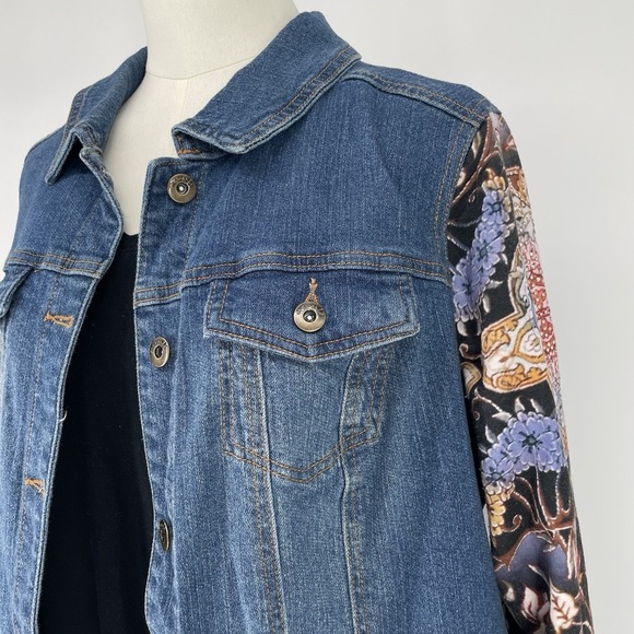 One World Blue Denim Jacket Women's 1X With Embellished Sleeves With Sequins - Picture 2 of 11